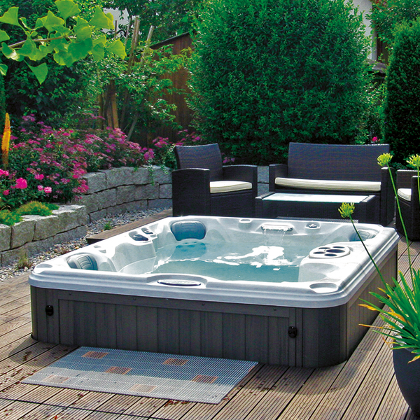 Creating a Relaxation Retreat with Your Hot Tub