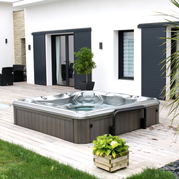 What is the best hot tub company?