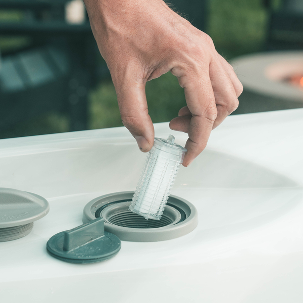 How to Clean Your Adjustable Hot Tub Jets