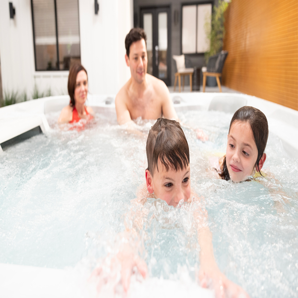 Maximizing Hot Tub Efficiency with the Sundance&reg; Spas SmartTub&reg; App